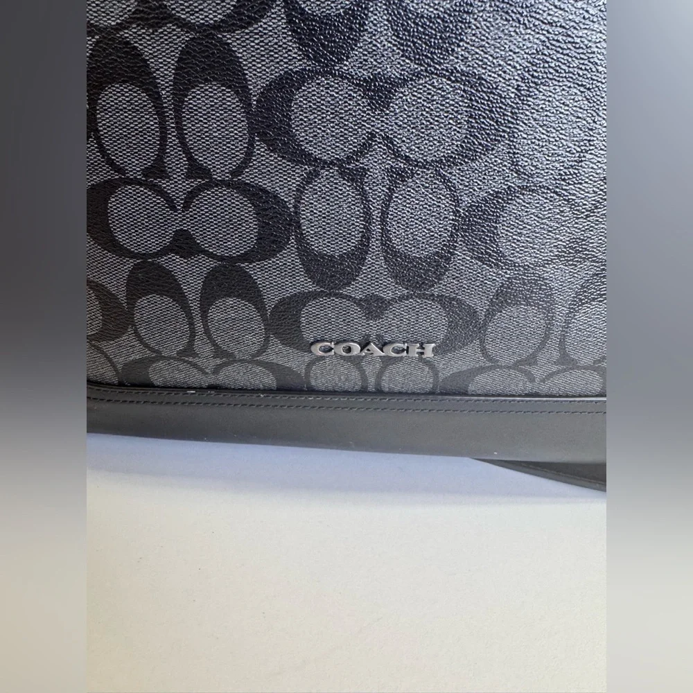 Coach Graham Structured Tote - Picture 8 of 15